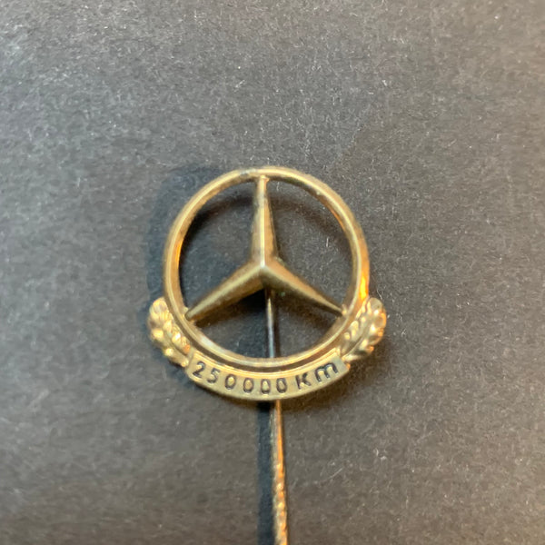 Vintage Mercedes Benz Anstecknadel 250.000 km 835 Silber vergoldet