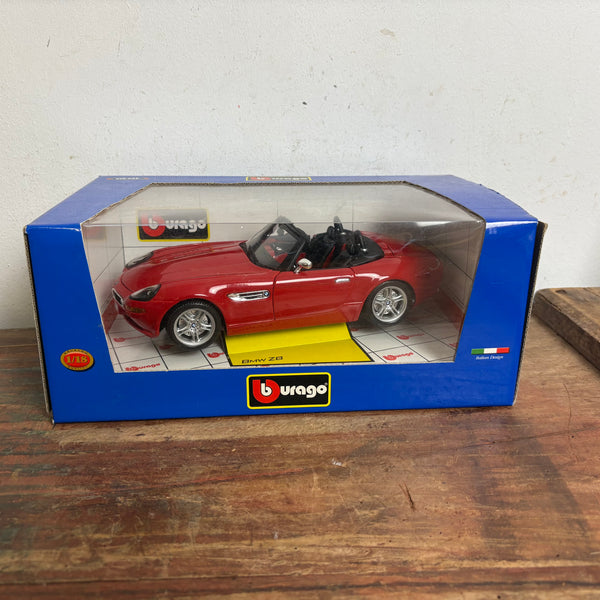 BMW Z8 von Bburago