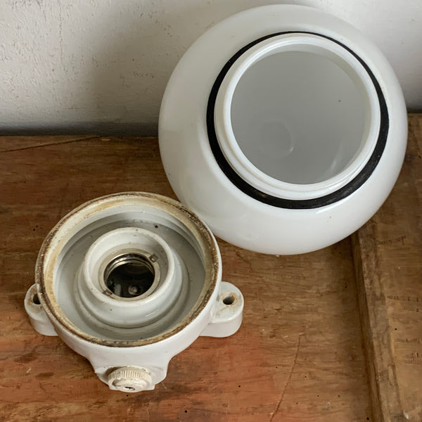 Bauhaus Wandlampe