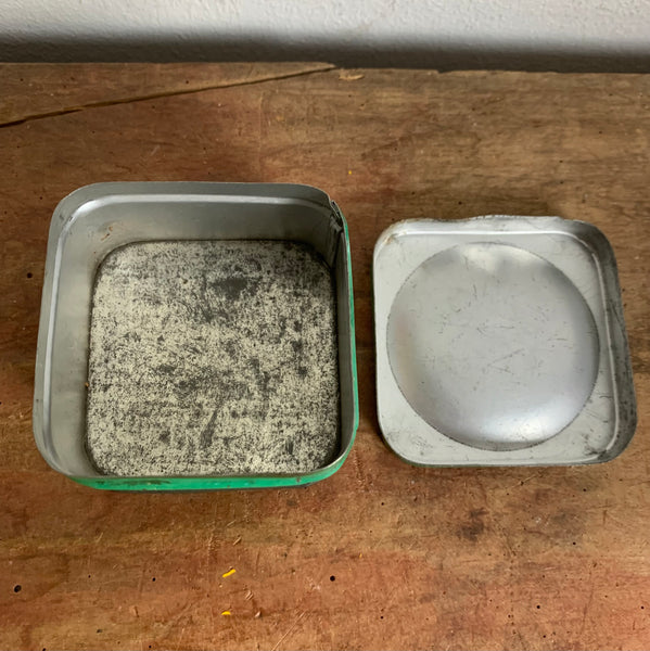 Vintage Blechdose Stahlstecknadeln Grip