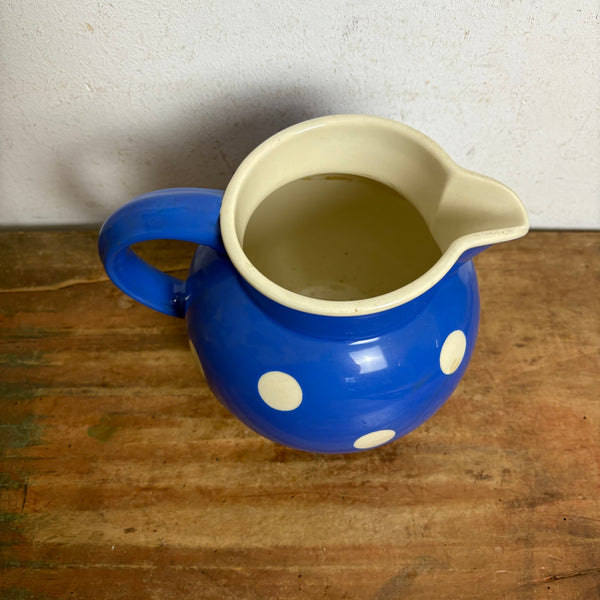 Art Deco blauer Krug weiße Punkte von Villeroy und Boch
