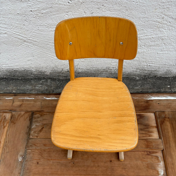 Vintage kleiner Kinderstuhl Schule von Casala
