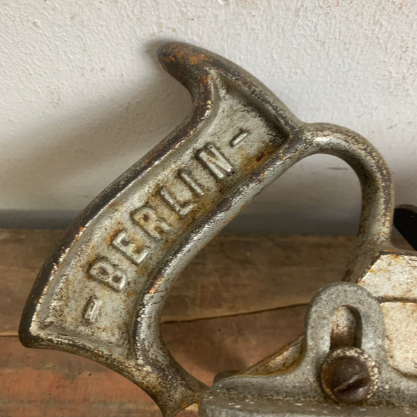 Antiker Grathobel von Bergmann Berlin