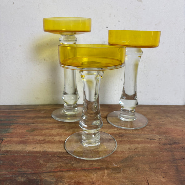 3 vintage bernsteinfarbende Glas Kerzenhalter