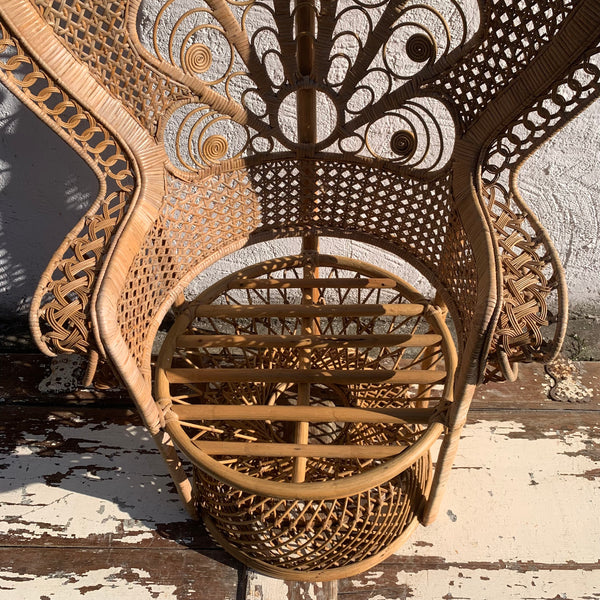 Vintage Rattan Peacock Chair Emanuelle