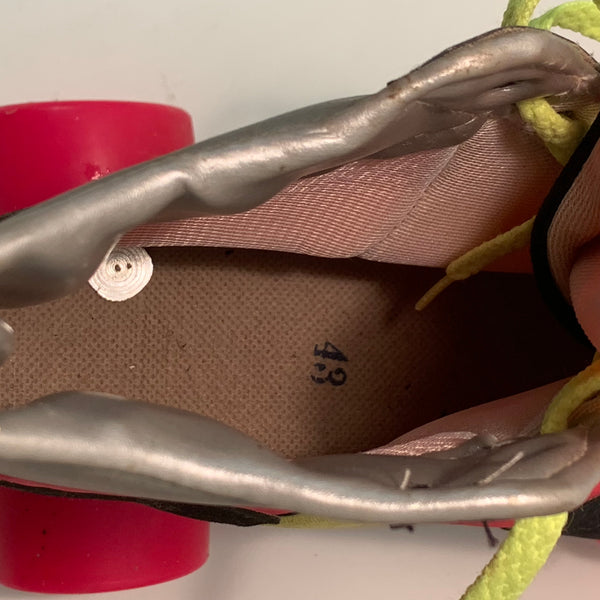 Vintage Neon Disco Roller Rollschuhe