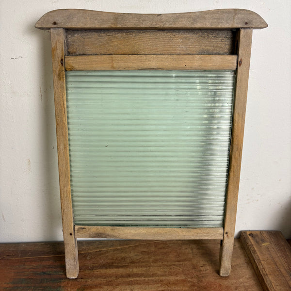 Antikes Waschbrett aus Glas und Holz