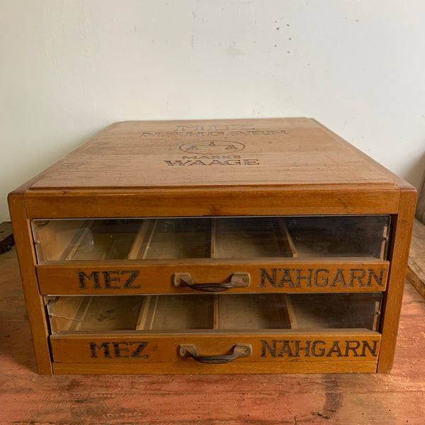 Vintage Mez Nähgarn Schrank Marke Waage