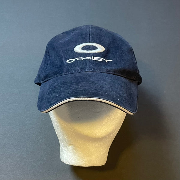 Oakley early 2000s Cap - Vintage