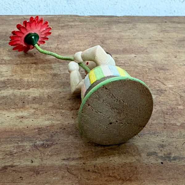 Blumenkind Mädchen mit Gänseblümchen von Weha