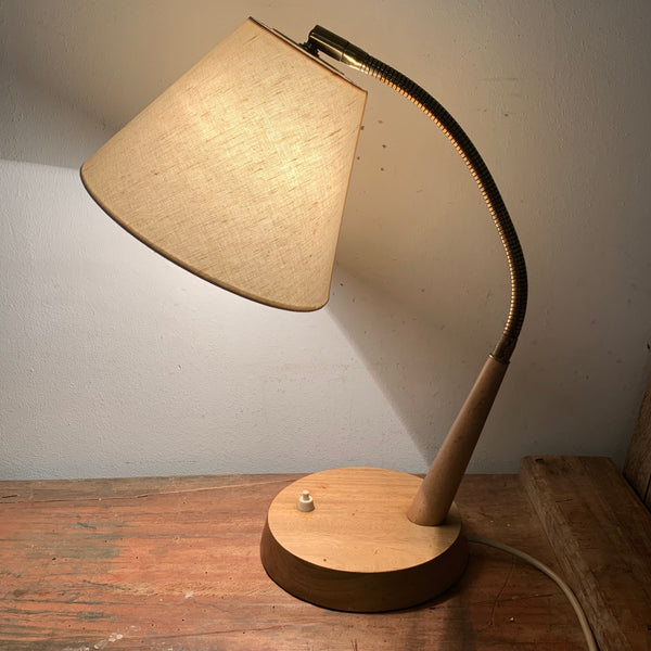 Vintage Schreibtischlampe Modell 31 von Temde Leuchten