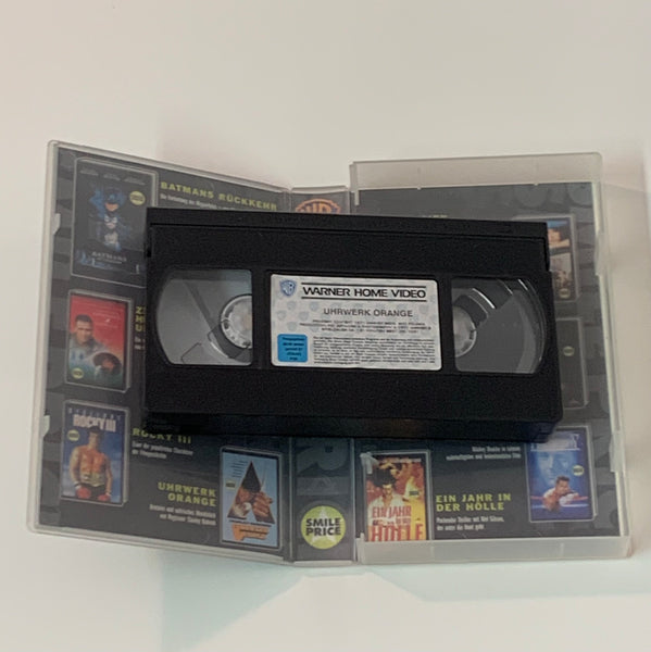 VHS Video Kassette Uhrwerk Orange