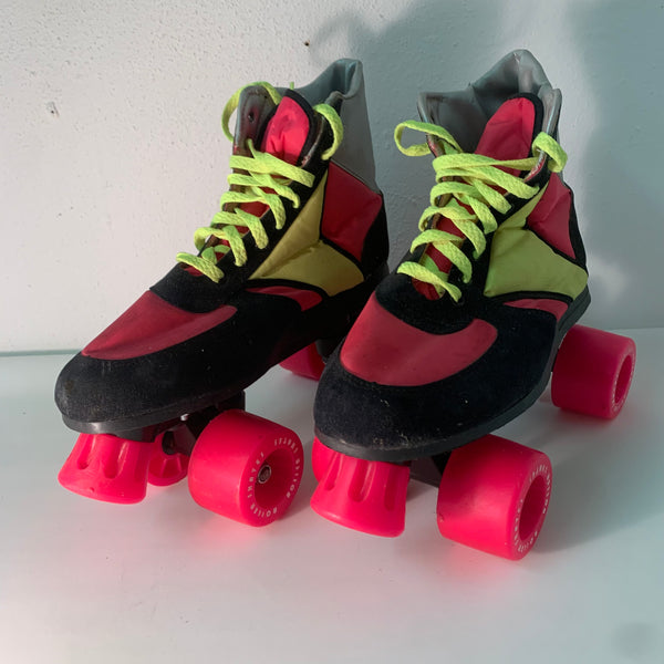 Vintage Neon Disco Roller Rollschuhe