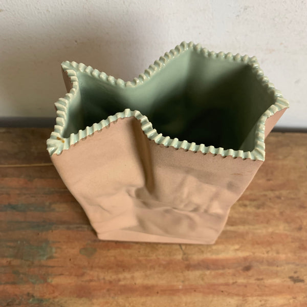 Paper Bag Keramikvase von Tapio Wirkkala für Rosenthal