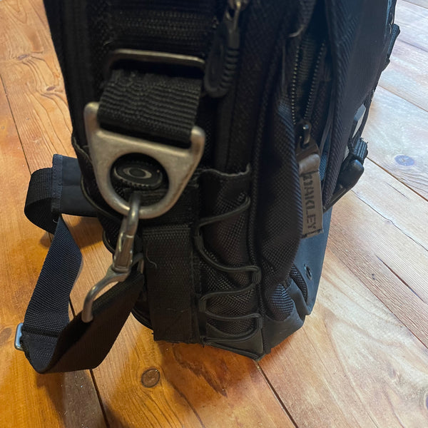 Oakley Sling Bag - Early 2000s Vintage