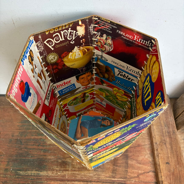 70er Jahre Papierkorb im Reklame Optik