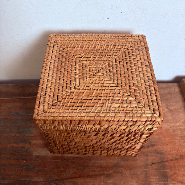 Vintage hochwertiger Rattan Korb mit Deckel