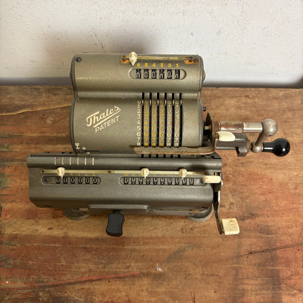 Vintage Rechenmaschine Thales