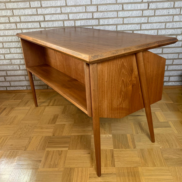 Vintage dänischer Mid Century Teakholz Schreibtisch von Gunner Nielsen für Tibergaard