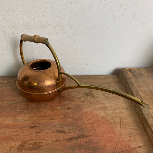 Mid Century Kupfer Gießkanne
