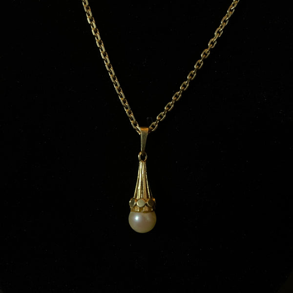 Feine Goldkette mit eleganten Perlenanhänger in 585er Gold