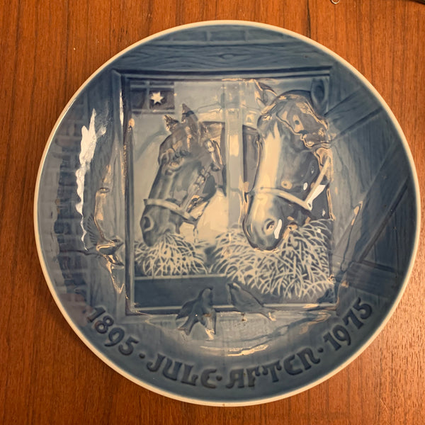 Weihnachtsteller 1895 Jule Aften 1975 von Bing und Gröndahl
