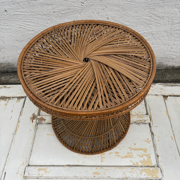 Vintage Sitzgruppe mit Tisch Rattan Peacock Chair Emanuelle