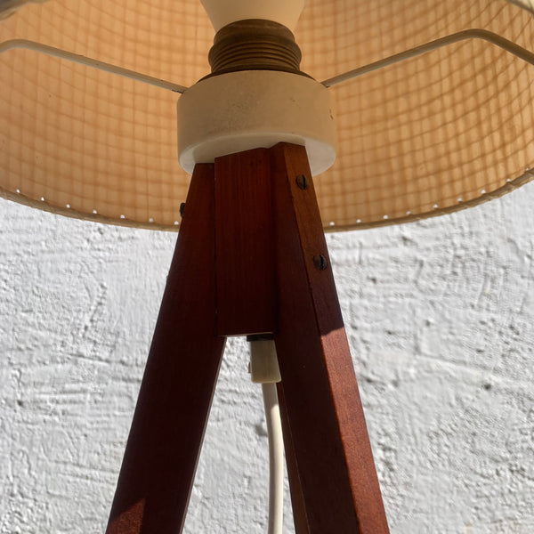 Vintage Dänische Mid Century Tripod Stehlampe