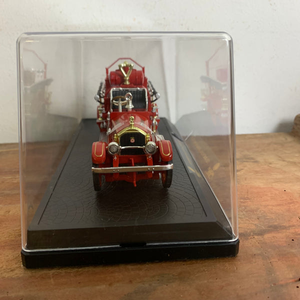 Modell 1921 American Lafrance Fire Truck