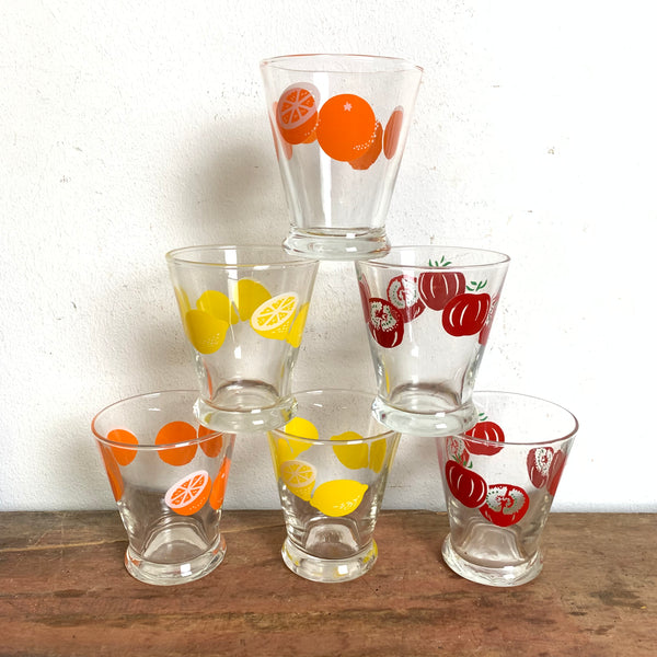 6 vintage Saftgläser mit Orangen und Zitronen Motiv