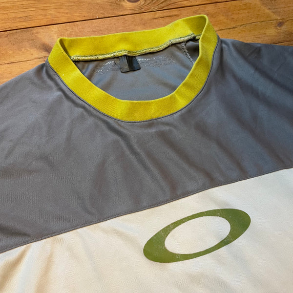 Oakley Longsleeve - Early 2000s Vintage