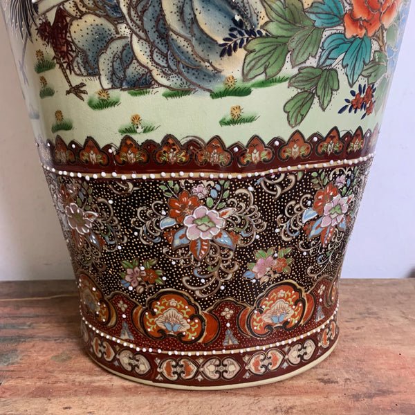 Antike große Asiatische Vase