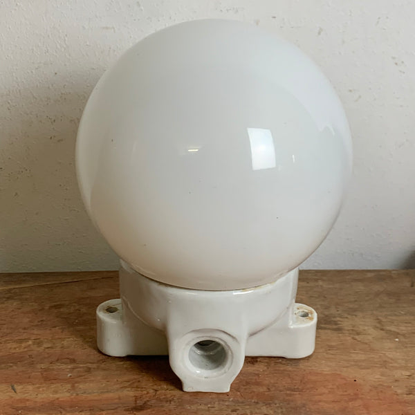 Bauhaus Wandlampe