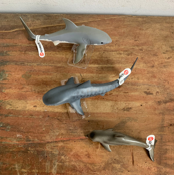 Konvolut 3 Tiere Schleich Weißer Hai 14700 Tigerhai 14765 Delfin 14699