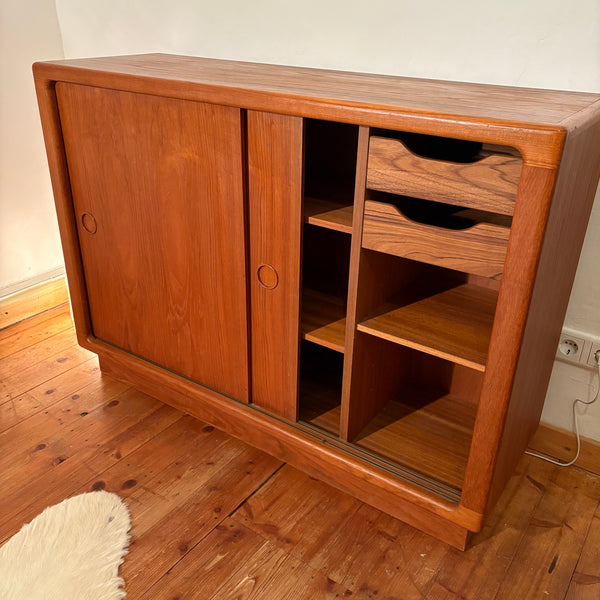 Vintage Dänisches Teakholz Sideboard von Silkeborg