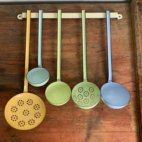 Retro Emaille Kellen Set pastell