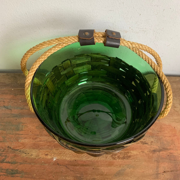 Vintage Schale aus grünem Glas mit Korbgeflecht Vetro Verde di Empoli