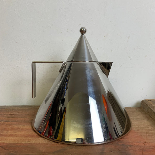 Design Wasserkessel von Aldo Rossi für Alessi