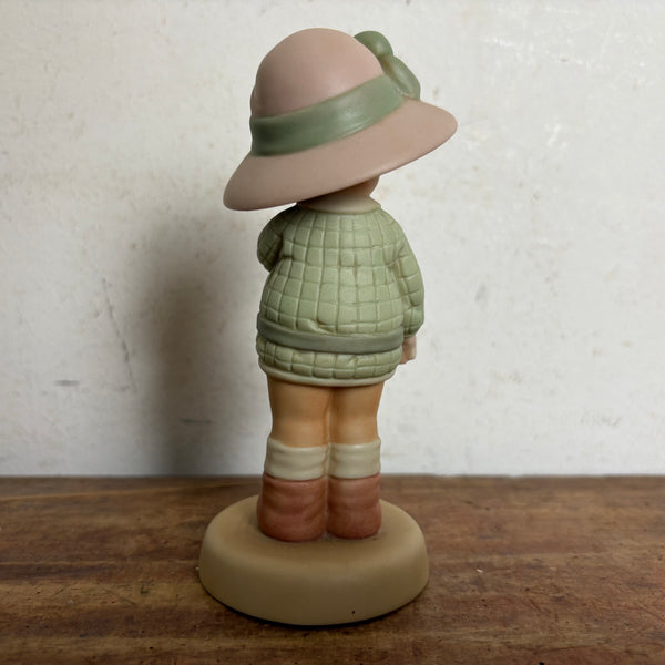 Vintage Figur Memories of Yesterday Blowing A Kiss To A Dear I Miss
