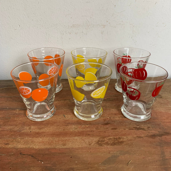 6 vintage Saftgläser mit Orangen und Zitronen Motiv