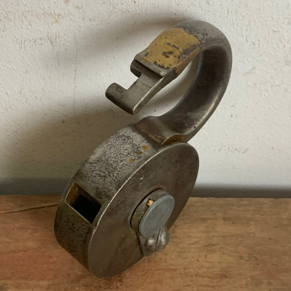 Antikes Vorhängeschloss F. Sengpiel’s Patent