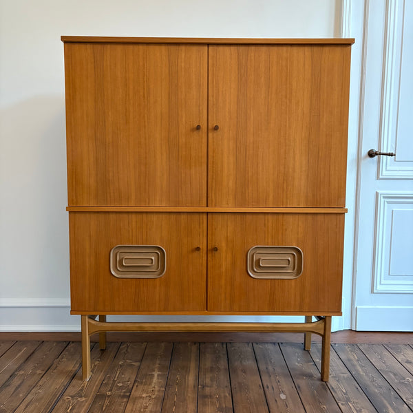 Vintage Dänisches Teakholz Highboard von Dyrlund