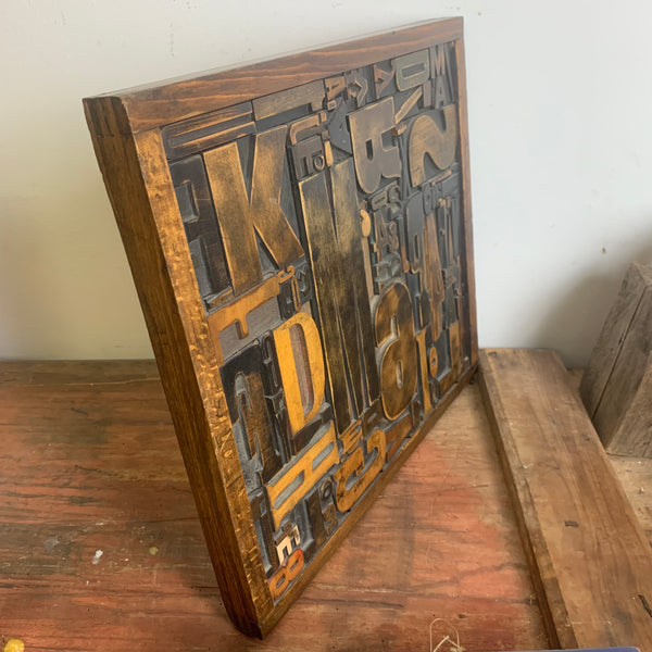 Vintage Druck Holzlettern als Objekt