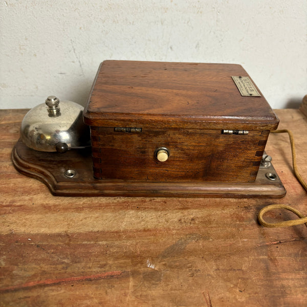 Antikes Wandtelefon