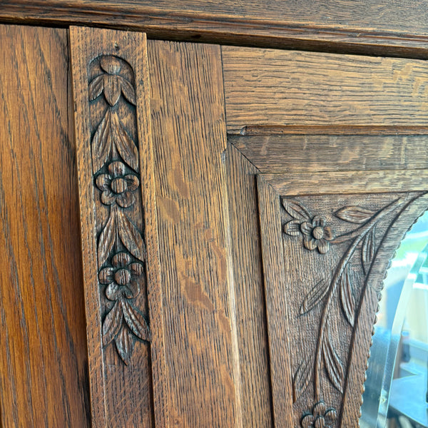 Antike Jugendstil Kleiderschrank aus Eiche mit ovalen Facettenschliff Spiegel