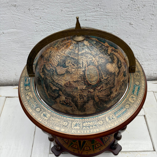 Vintage Globus Bar