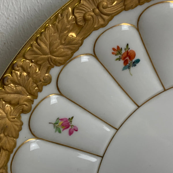 Prunkteller von Meissen Steublümchen