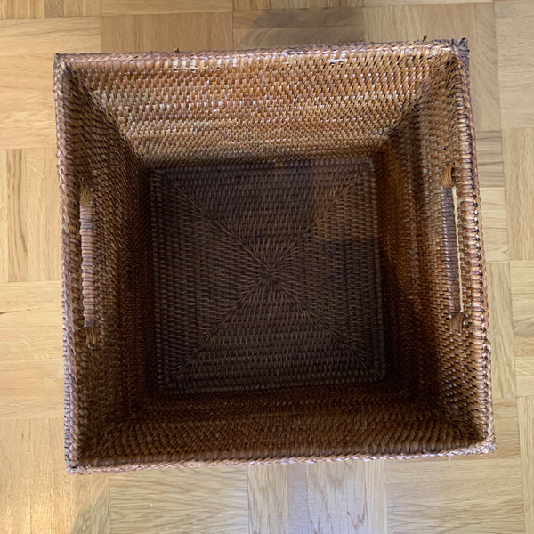 Vintage hochwertiger Rattan Korb mit Griffen