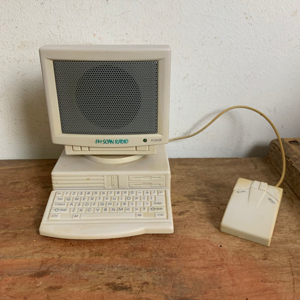 Vintage PC AUTO- SCAN FM RADIO