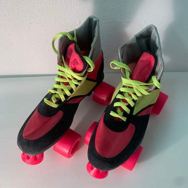 Vintage Neon Disco Roller Rollschuhe